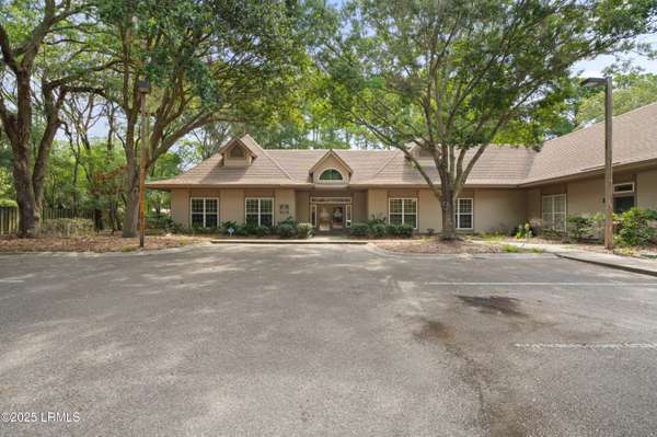 20 Capital DR Drive, Hilton Head Island, SC 29926