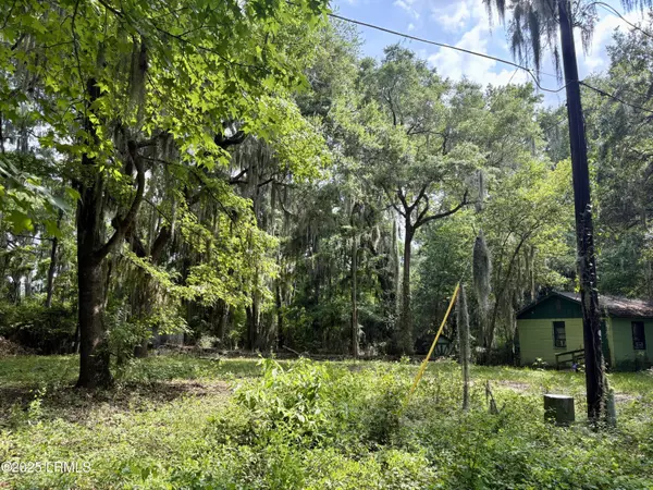 Beaufort, SC 29907,8 Carolyn DR Drive