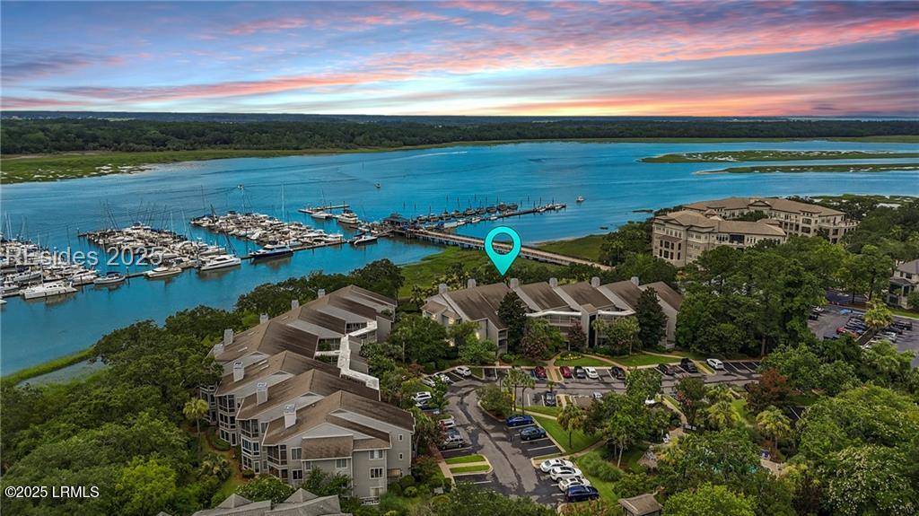 73 Skull Creek DR Drive, Hilton Head Island, SC 29926