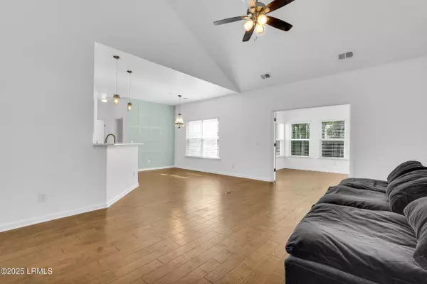 Bluffton, SC 29910,44 Old Farm RD Road