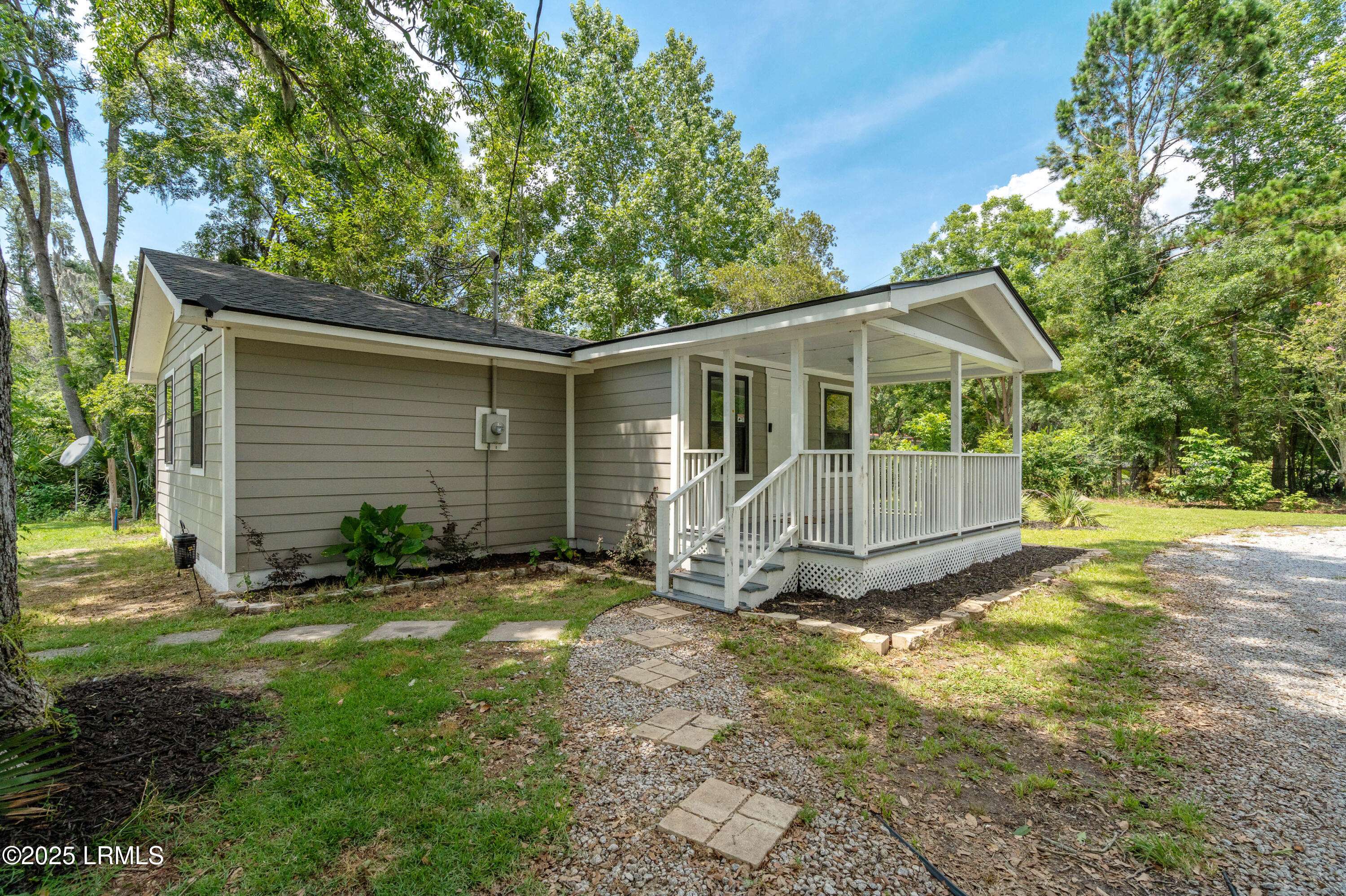 Beaufort, SC 29906,7058 Roseida RD Road