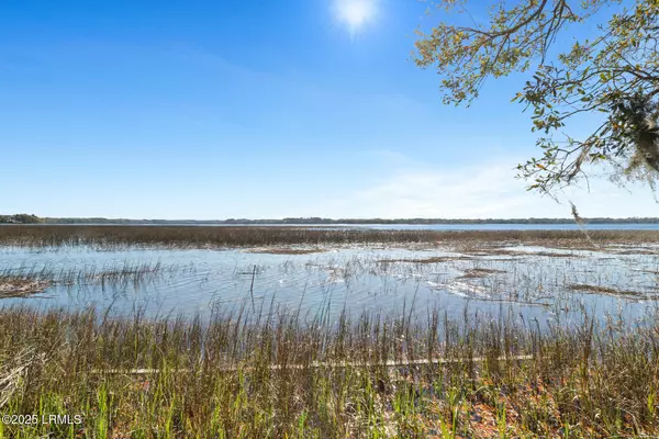 Hilton Head Island, SC 29926,17 Indian Hill LN Lane