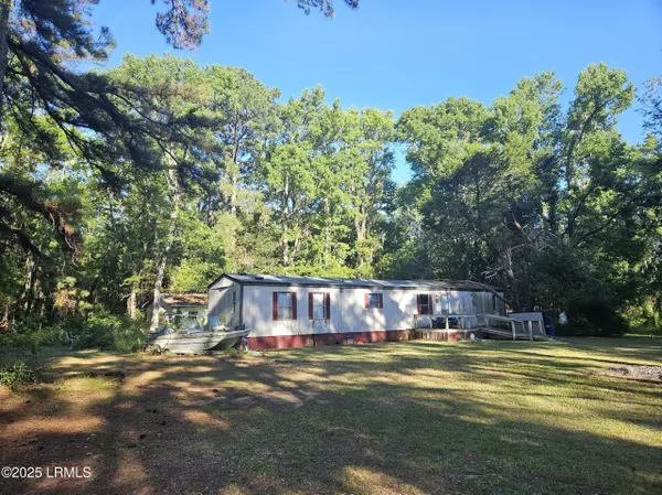 34 Clear Spring RD Road, St. Helena Island, SC 29920