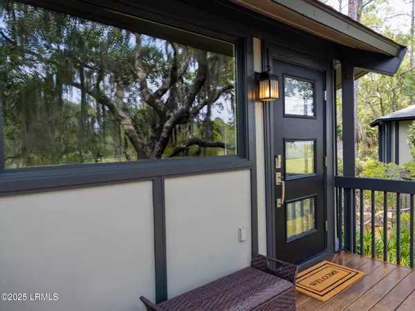 Hilton Head Island, SC 29928,2065 Deer Island RD Road