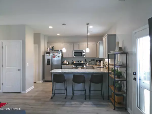 Beaufort, SC 29906,61 Chestnut ST Street