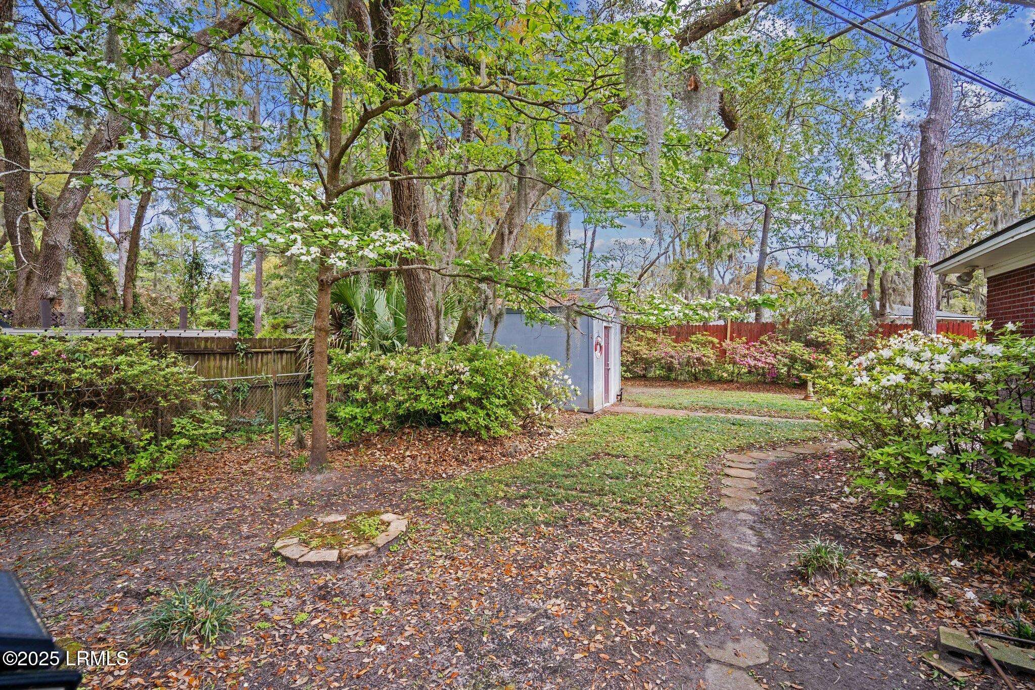 Beaufort, SC 29902,2411 Acorn Hill AVE Avenue