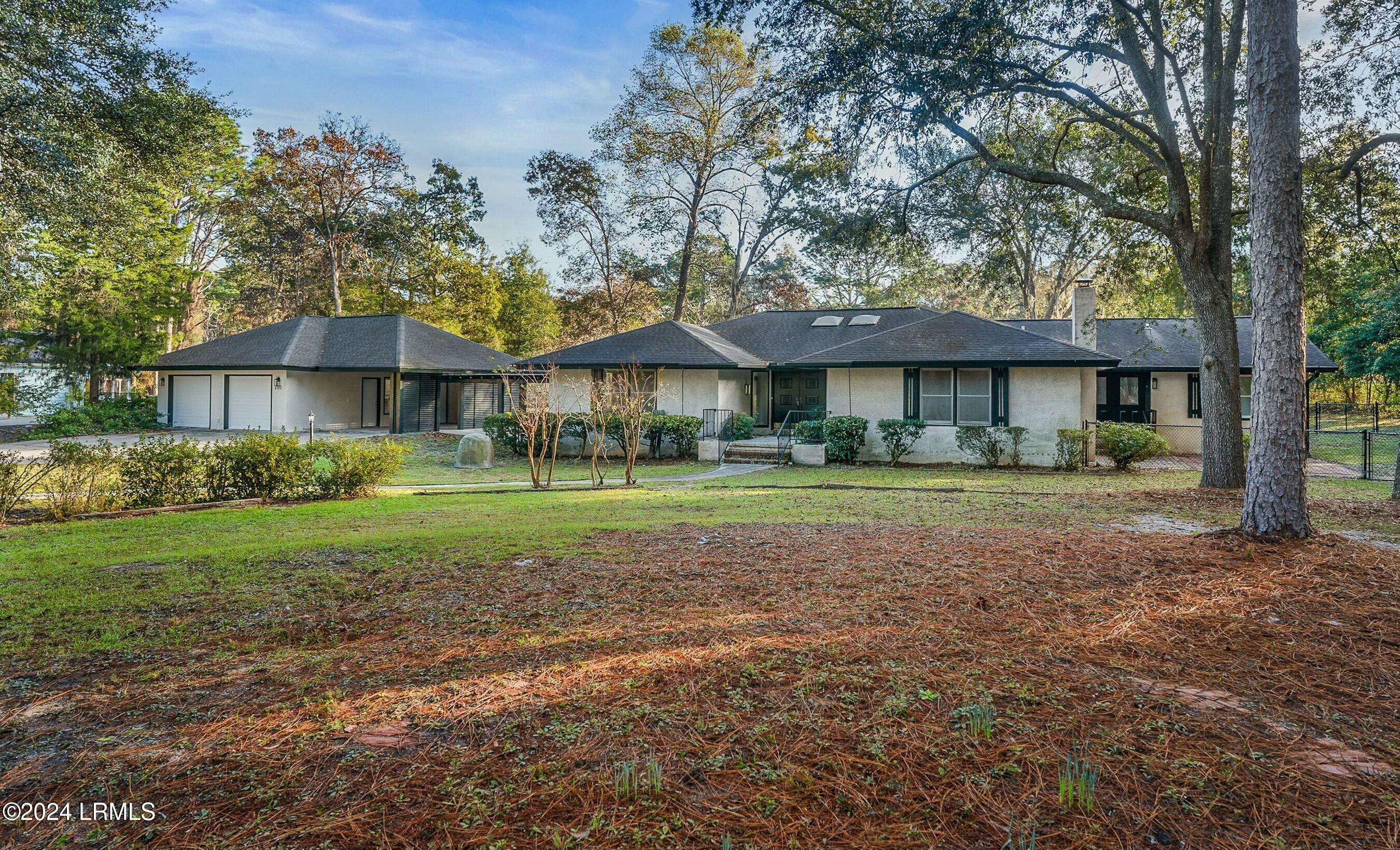 Beaufort, SC 29907,100 Thomas Sumter ST Street