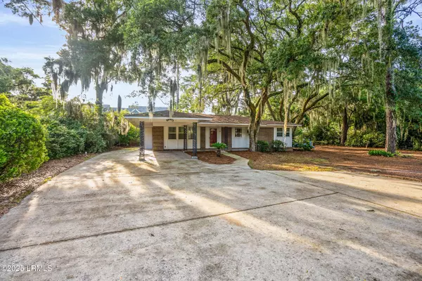 1711 Narcissus LN Lane, Beaufort, SC 29902
