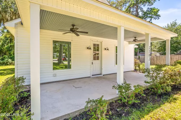 Beaufort, SC 29902,2502 Black Oak CIR Circle