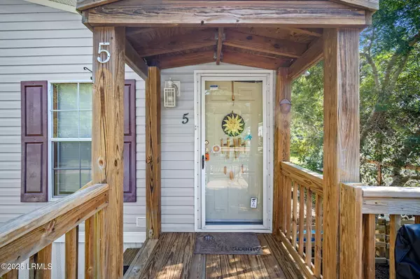 Bluffton, SC 29910,5 Luray ST Street