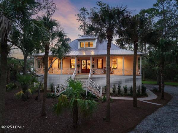 108 Winding Oak DR Drive, Okatie, SC 29909