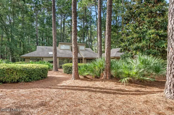 4 Brown Thrasher RD Road, Hilton Head Island, SC 29926