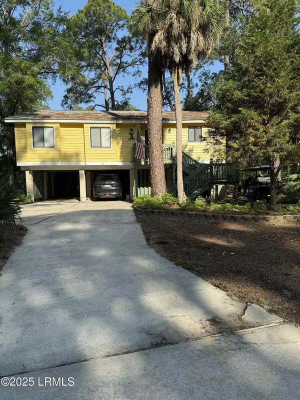 7 Ocean Marsh CT Court, Harbor Island, SC 29920