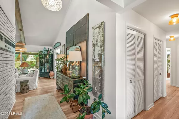 Beaufort, SC 29906,22 Chesterfield Lake DR Drive