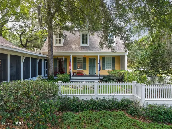 Beaufort, SC 29907,16 Fraser ST Street