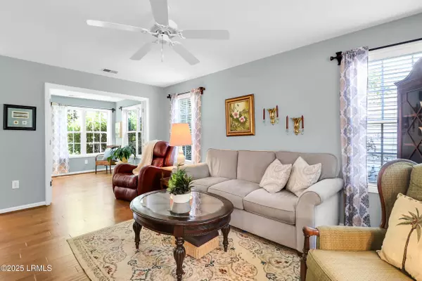 Bluffton, SC 29910,136 Lake Linden DR Drive