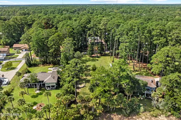 Bluffton, SC 29910,10 Pine Island RD Road