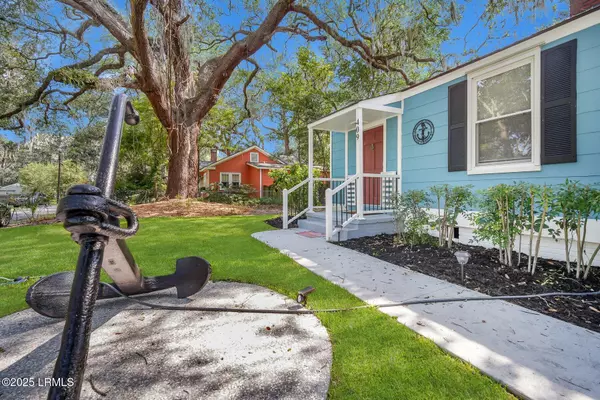 Beaufort, SC 29902,409 Heyward ST Street