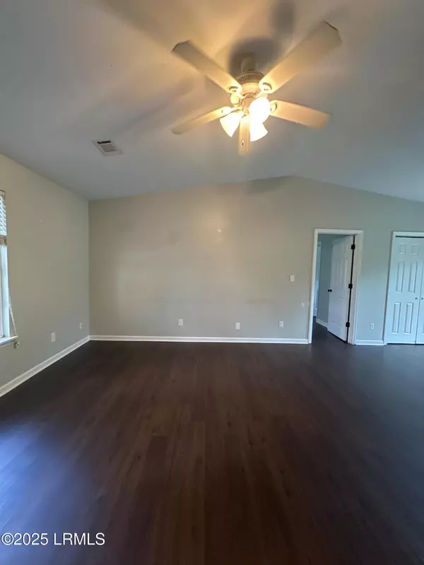 Beaufort, SC 29902,1809 Oconnell ST Street