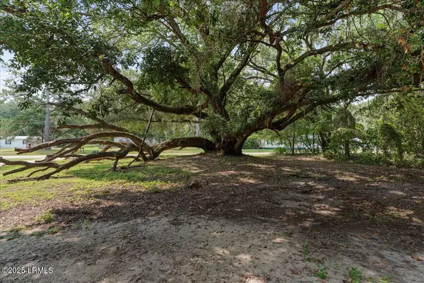 Seabrook, SC 29940,27 Delaney CIR Circle