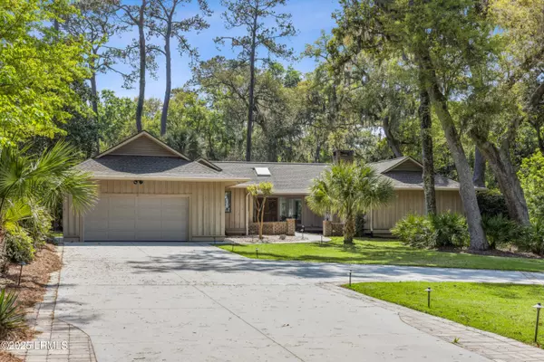 2 Red Maple RD Road, Hilton Head Island, SC 29928