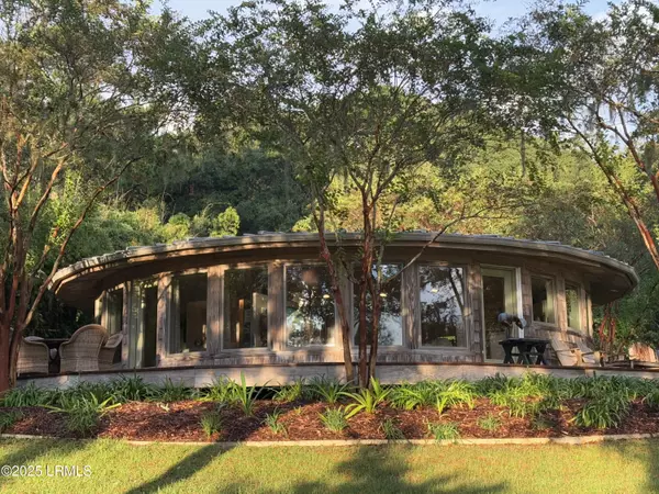 16 Mccalley Creek LN Lane, Seabrook, SC 29940