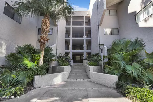 Hilton Head Island, SC 29928,70 Paddle Boat LN Lane