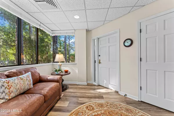 Hilton Head Island, SC 29928,19 Shelter Cove LN Lane