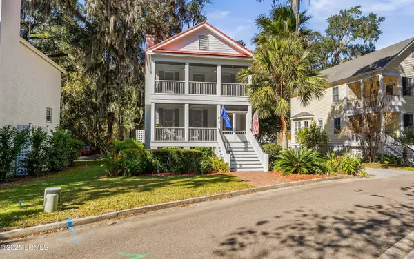 8 Battery Point LN Lane, Beaufort, SC 29902