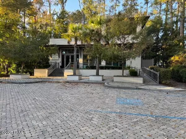 34 New Orleans RD Road, Hilton Head Island, SC 29928
