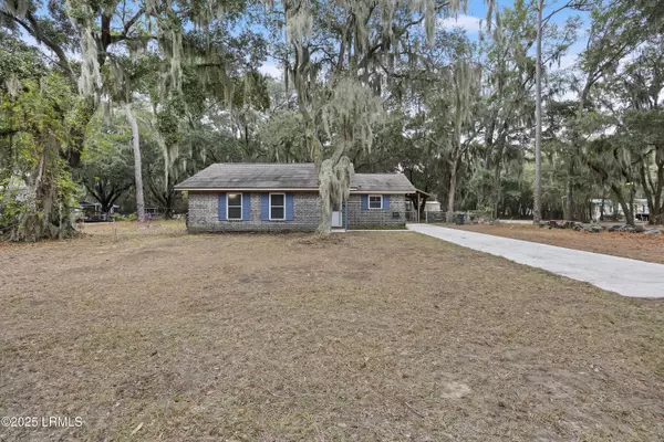 101 Saxonville RD Road, St. Helena Island, SC 29920