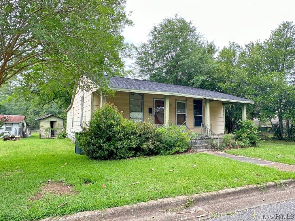 102 Grimes ST, Enterprise, AL 36330