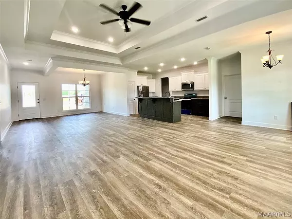 Newton, AL 36352,184 Sandbed RD