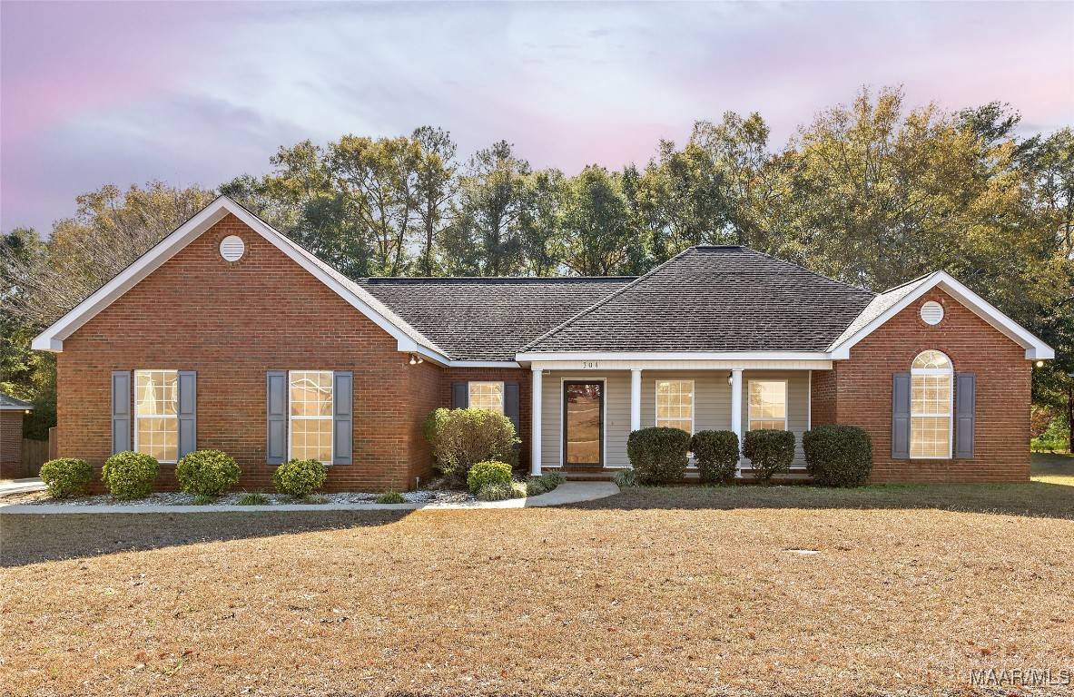 304 Valley Chase DR, Enterprise, AL 36330