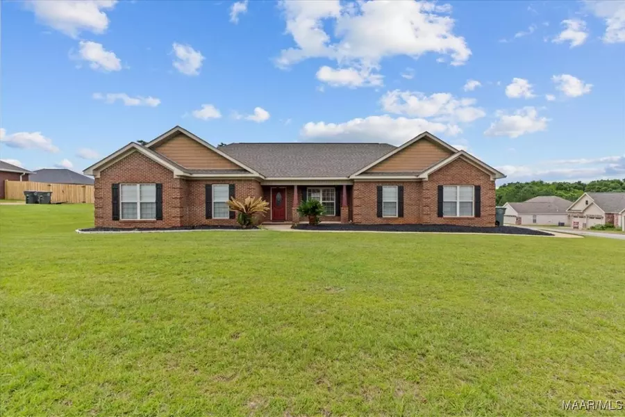 102 TUMBLEWEED DR, Enterprise, AL 36330