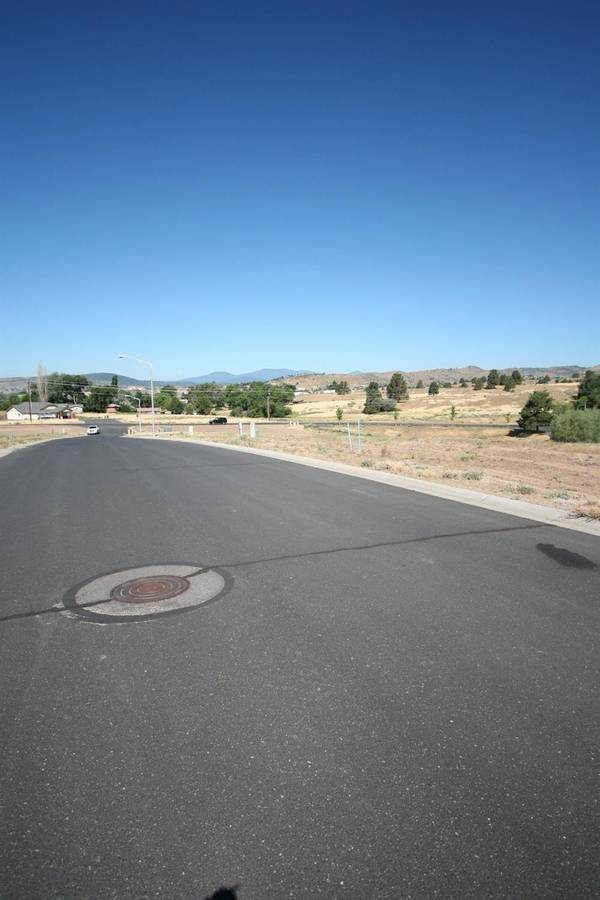 Klamath Falls, OR 97603,5469 Shalynn DR #Lot 6