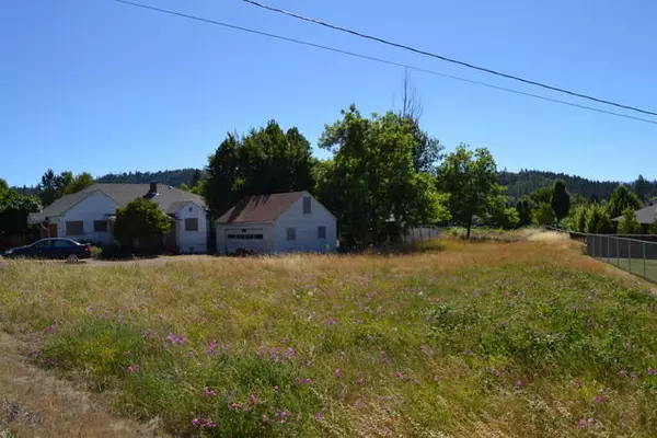 Grants Pass, OR 97527,2186 Williams HWY