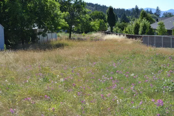 Grants Pass, OR 97527,2186 Williams HWY
