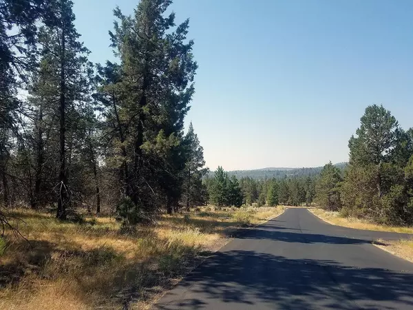 Klamath Falls, OR 97601,1123 Red Willow DR