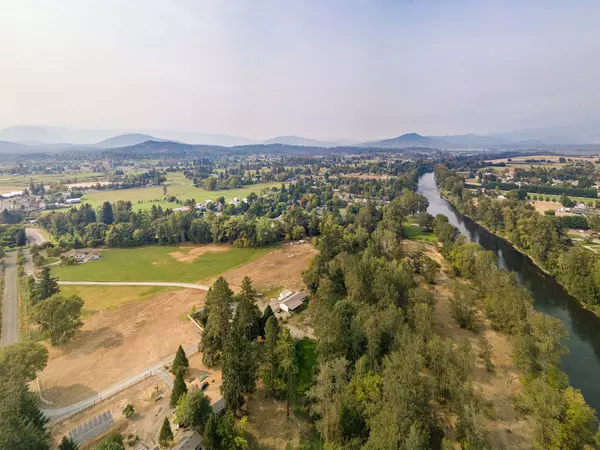 3130 River RD, Grants Pass, OR 97527