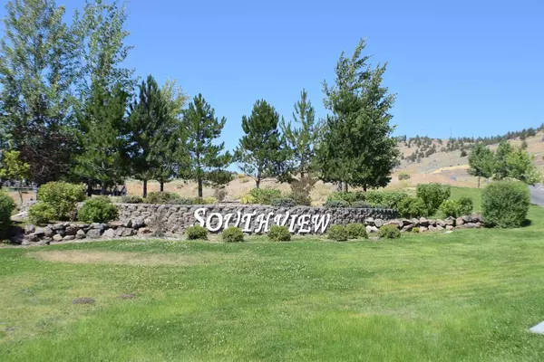 Klamath Falls, OR 97601,5109 Cherry Blossom LN