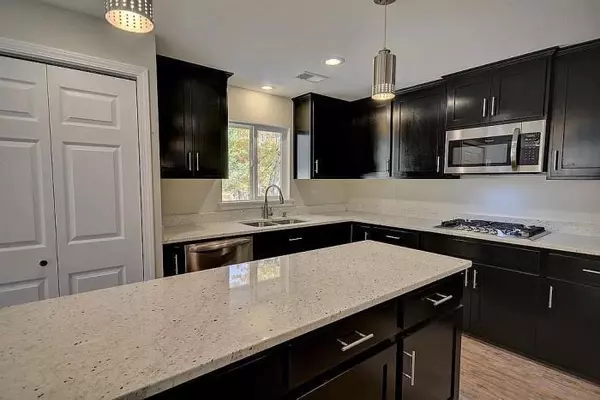 Grants Pass, OR 97527,5252 Tunnel Loop RD