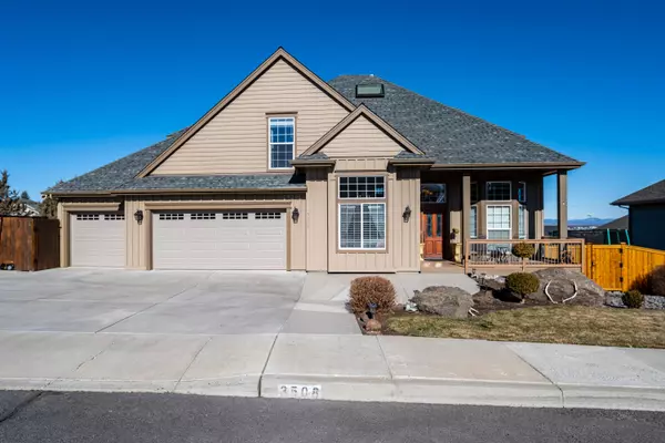 3508 35th PL, Redmond, OR 97756