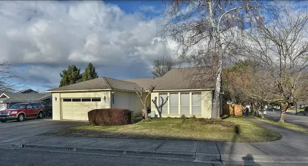 Medford, OR 97504,2500 Huntington LN