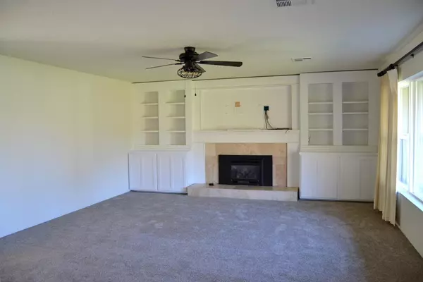 Grants Pass, OR 97527,225 Espey RD