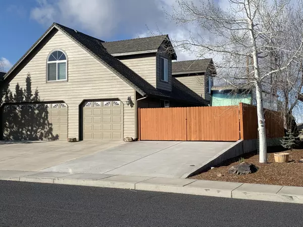 Redmond, OR 97756,3018 Cascade Vista DR