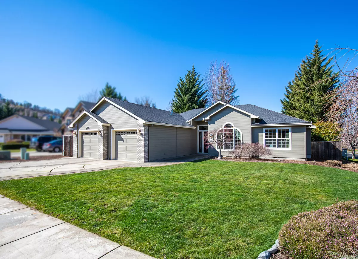 Medford, OR 97504,1511 Wildwood CIR