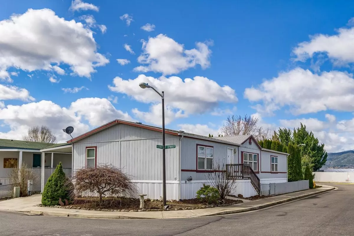 Medford, OR 97501,2552 Thorn Oak DR #87