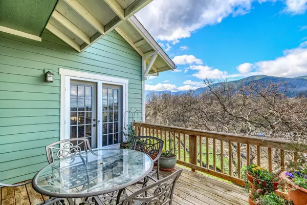 Ashland, OR 97520,544 Mountain Meadows DR