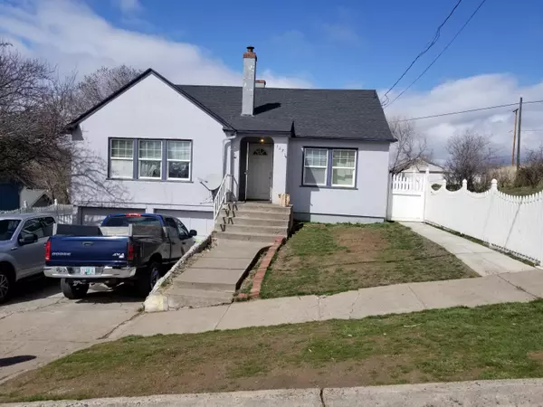 327 Lincoln ST, Klamath Falls, OR 97601